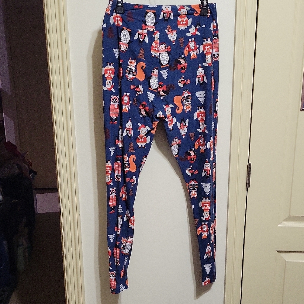 LuLaRoe Blue Festive Patterned Leggings